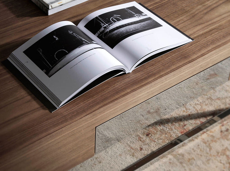 Coffee table in walnut veneer with chrome plated steel legs - Angel Cerdá