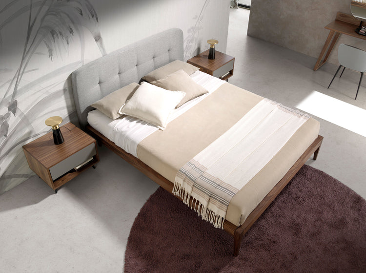 Walnut veneered wooden bed - Angel Cerdá