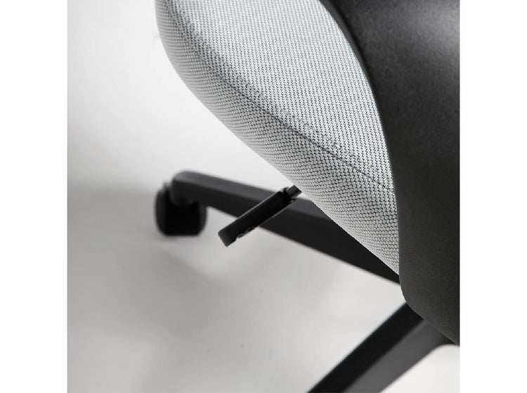 Office armchair upholstered in grey fabric with arms - Angel Cerdá S.L.